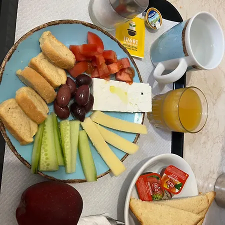 Eleni Πανσιόν 3*