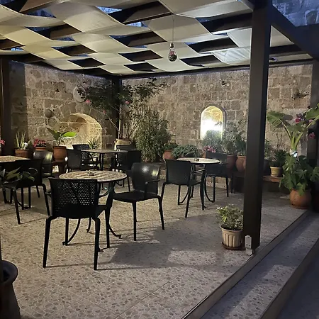 叶莱尼旅馆 招待所 Rhodes City