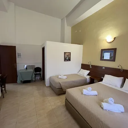 叶莱尼旅馆 3* Rhodes City