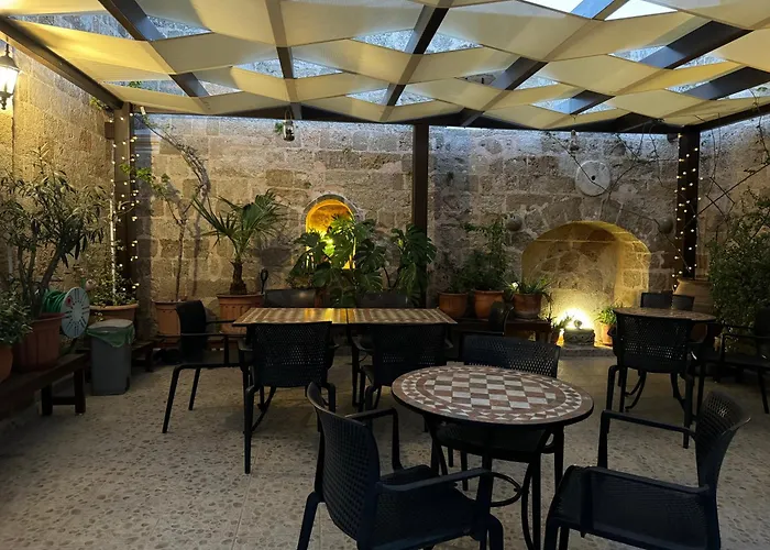 Гостьовий будинок Eleni 3*