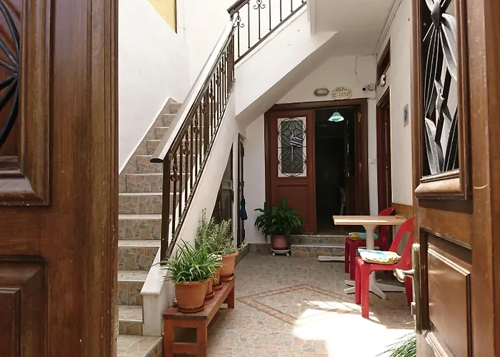 Гостьовий будинок Eleni Rhodes City