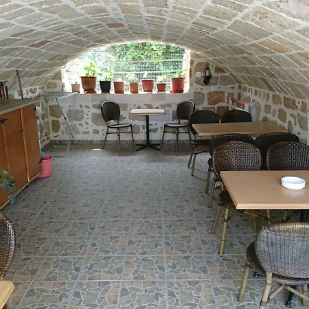 Eleni بيت ضيافة